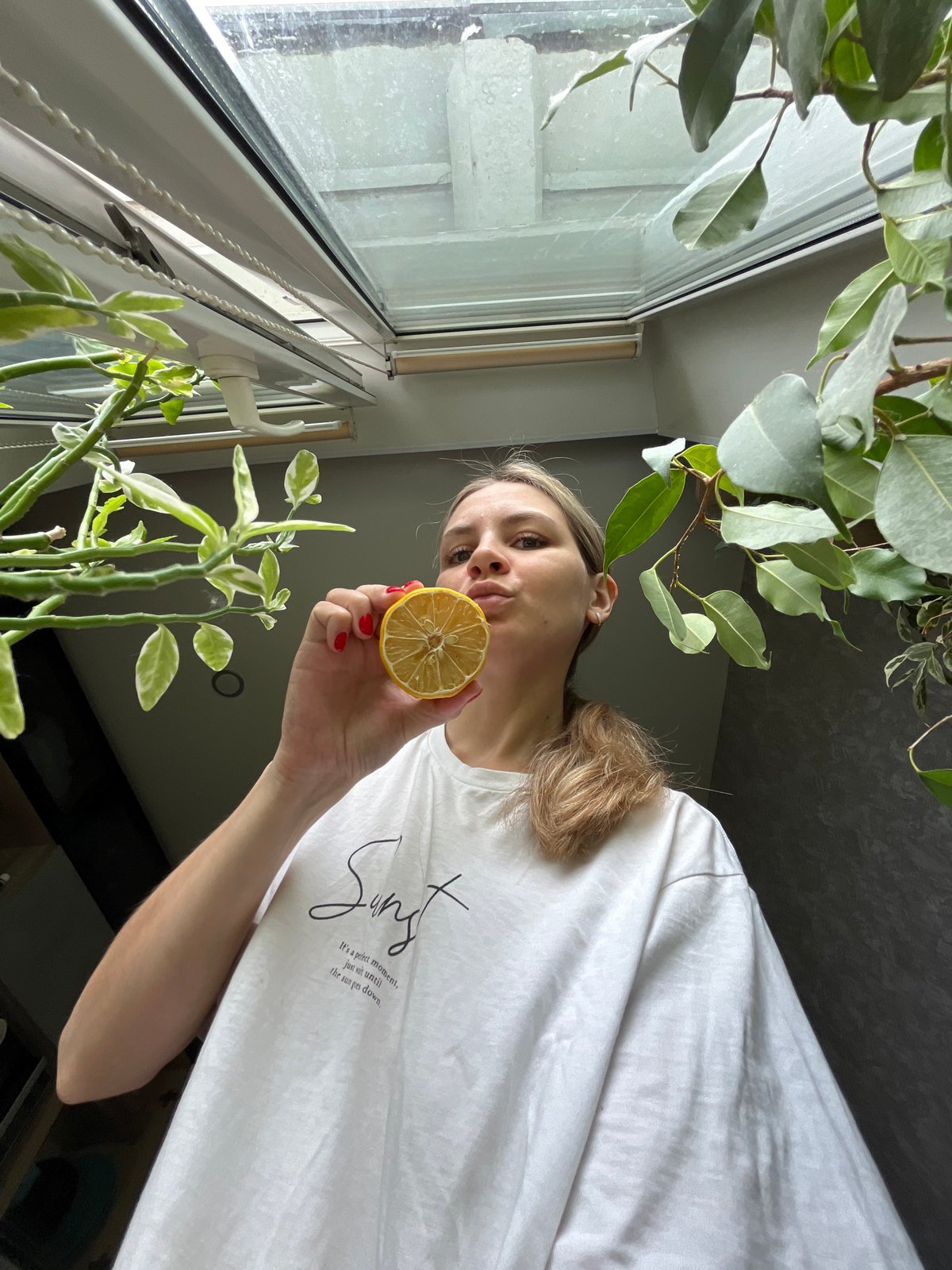Morning routines and cake sharing captured in Chaikovsky, Russia