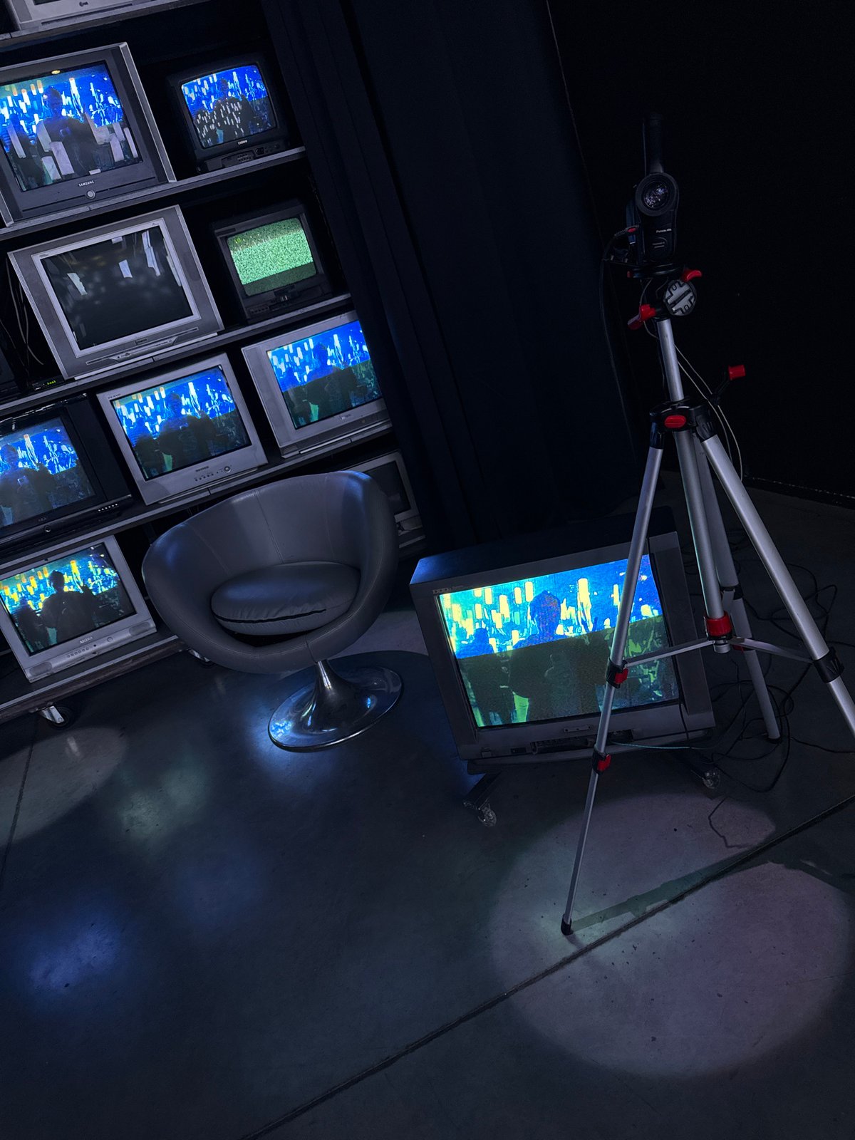 Vintage TV display with static images documented in Moscow