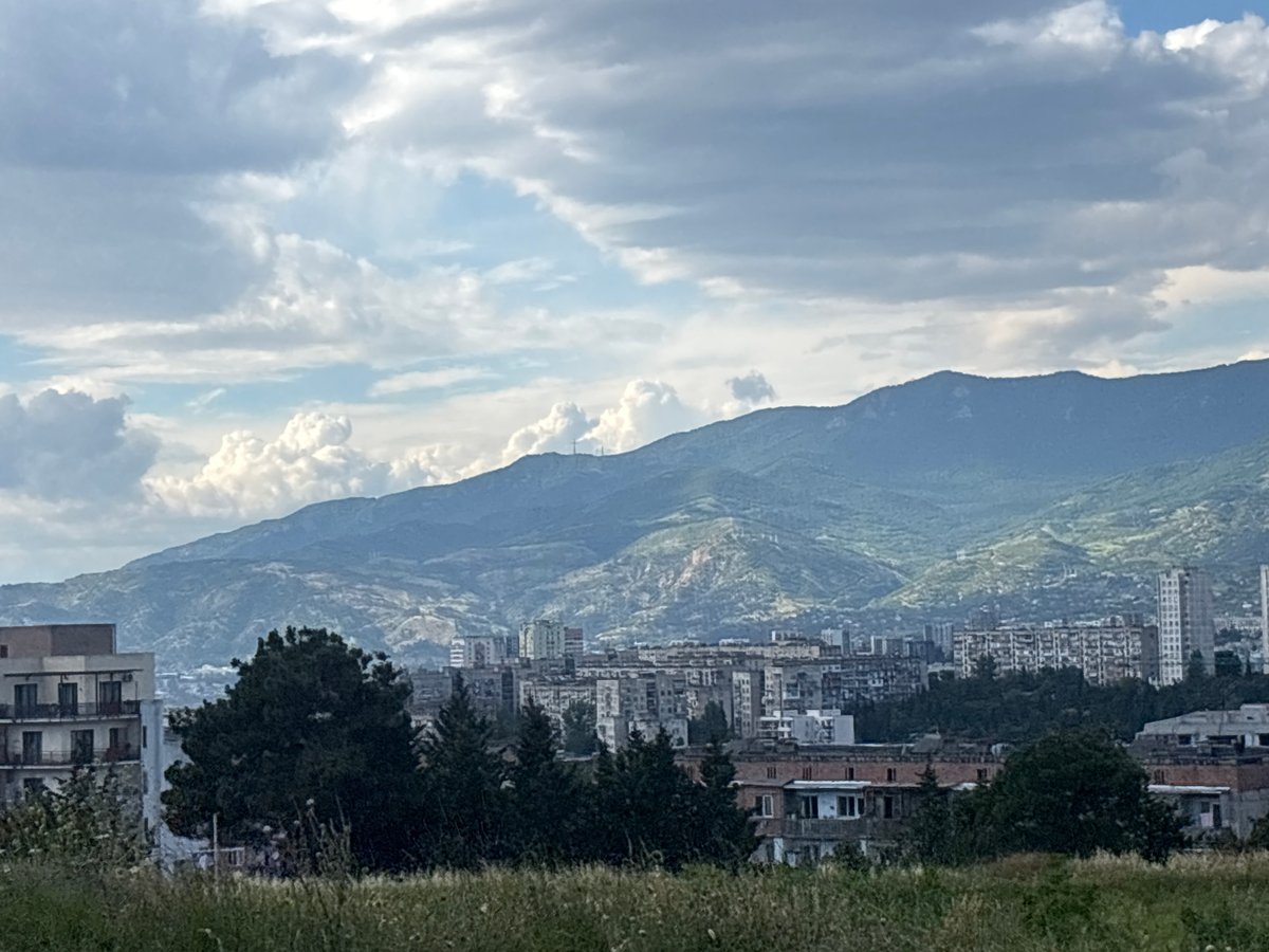 Afternoon drive around Tbilisi's outskirts and reservoir