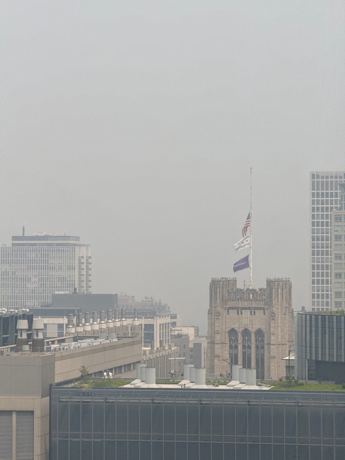 Chicago skyline blanketed in heavy wildfire smoke haze