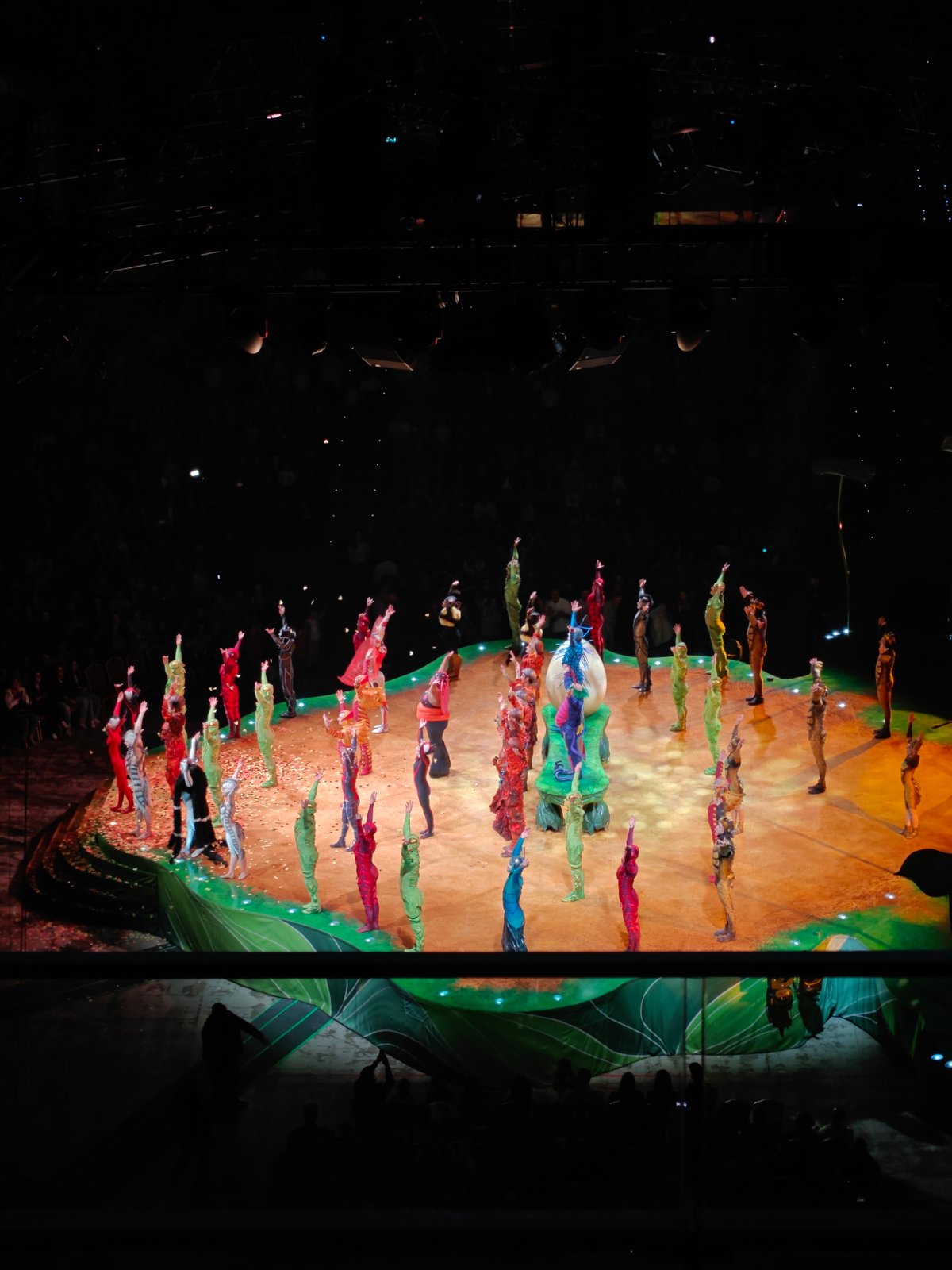 Cirque du Soleil performs for packed audience in Sofia