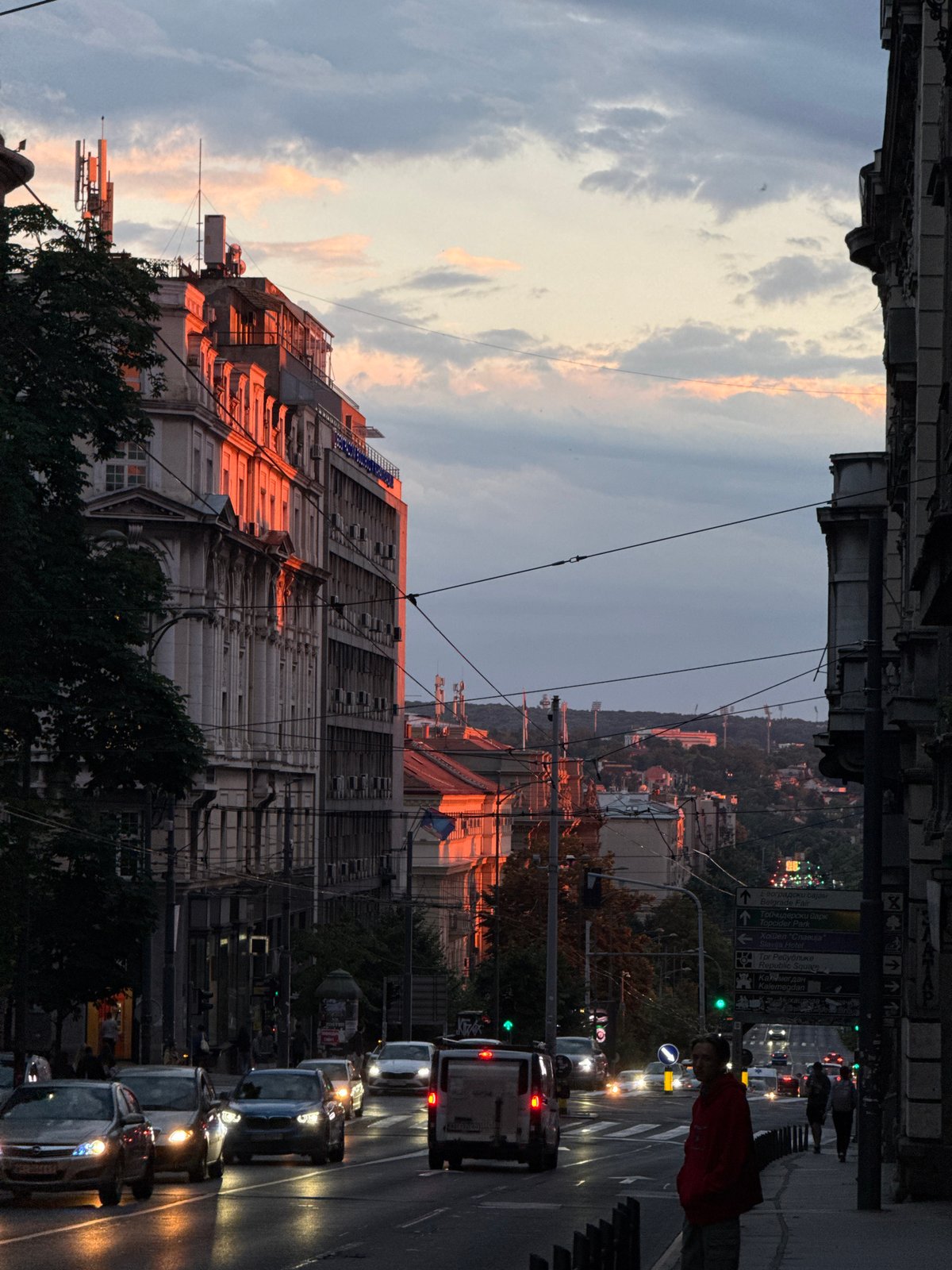 Golden hour stroll through Vračar's civic landmarks in Belgrade