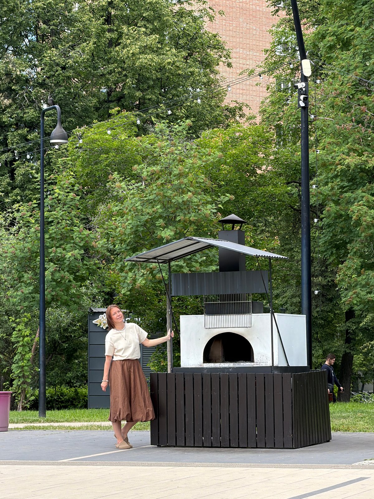 Woman's morning routine documented across cafes and parks in Izhevsk