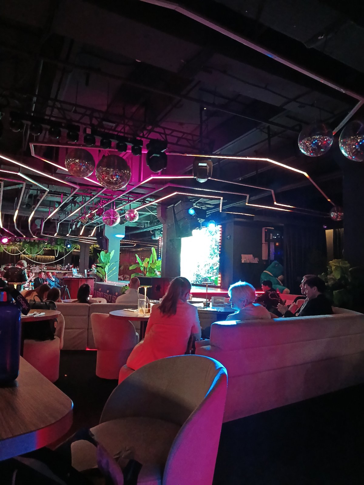 Dimly lit Moscow lounge captured by witness