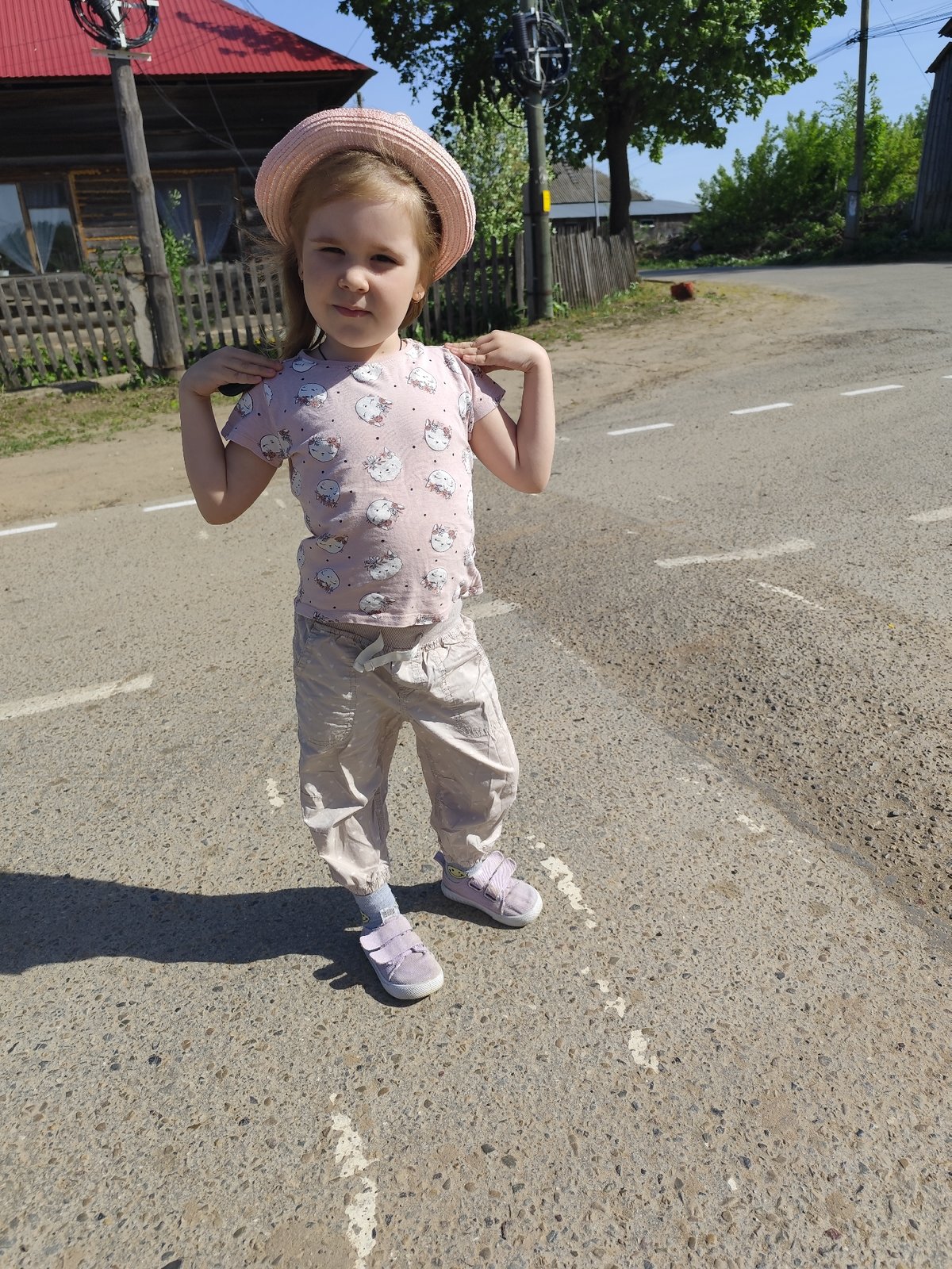 Family outing documented in Russian village Фоки