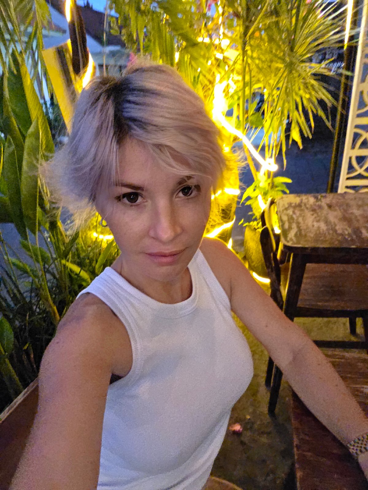 Evening visit to Burger Lab, North Kuta, Bali