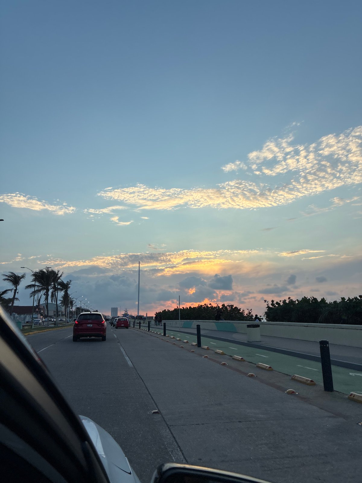 Sunset street scenes captured across Coatzacoalcos, Mexico