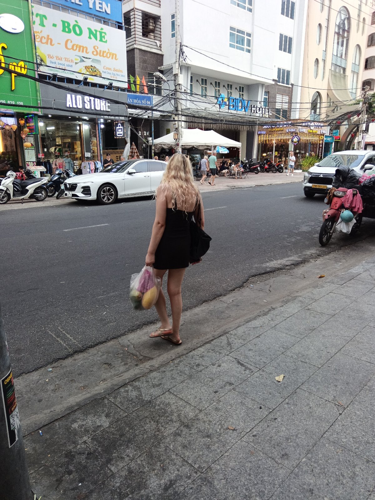 Everyday street life documented in Nha Trang Ward