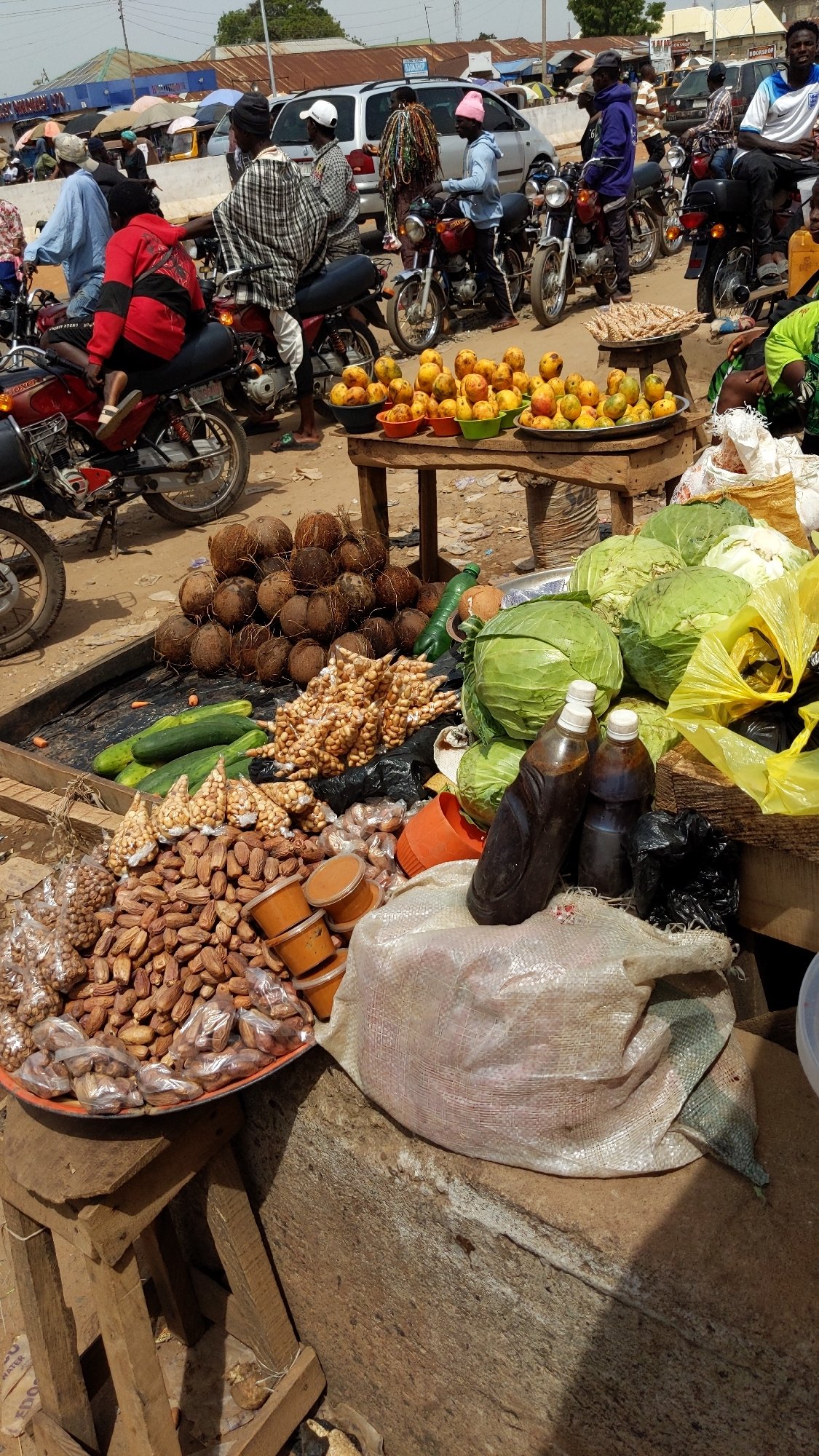 Morning market life documented in Ado, Nigeria