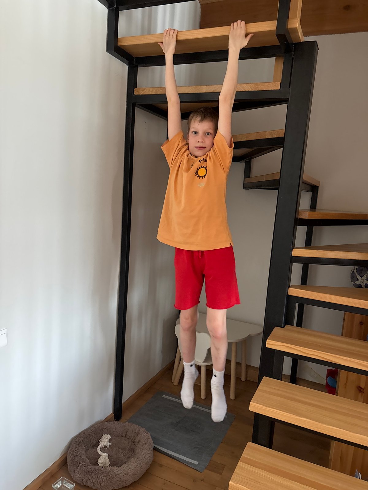 Afternoon family life documented in Chaikovsky, Russia