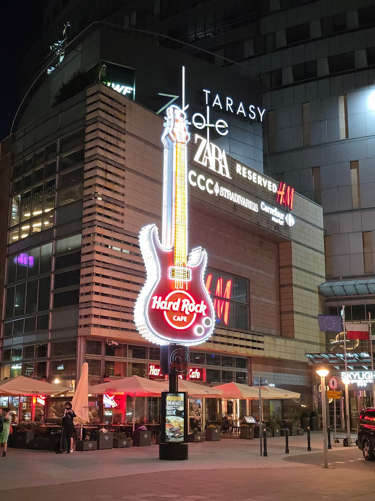 Warsaw landmarks illuminated in evening photography session