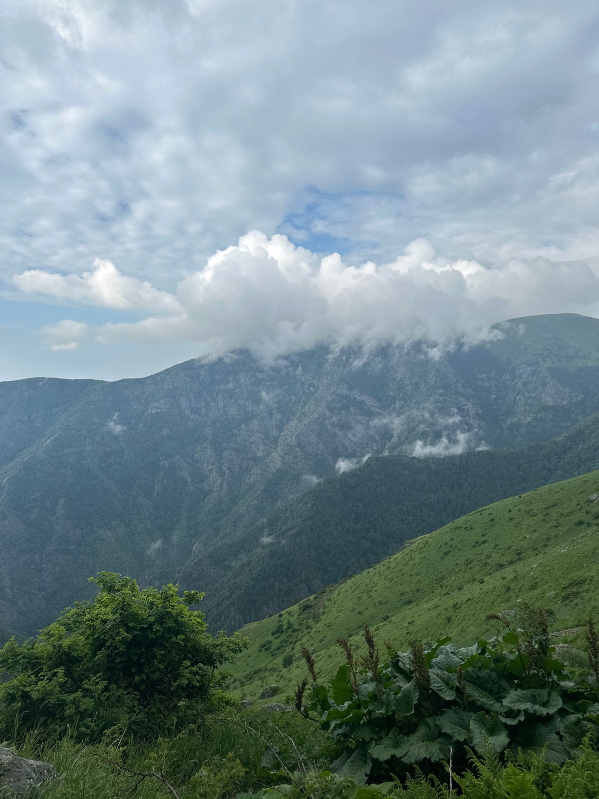 Cable-assisted mountain hike in the peaks above Kalofer, Bulgaria