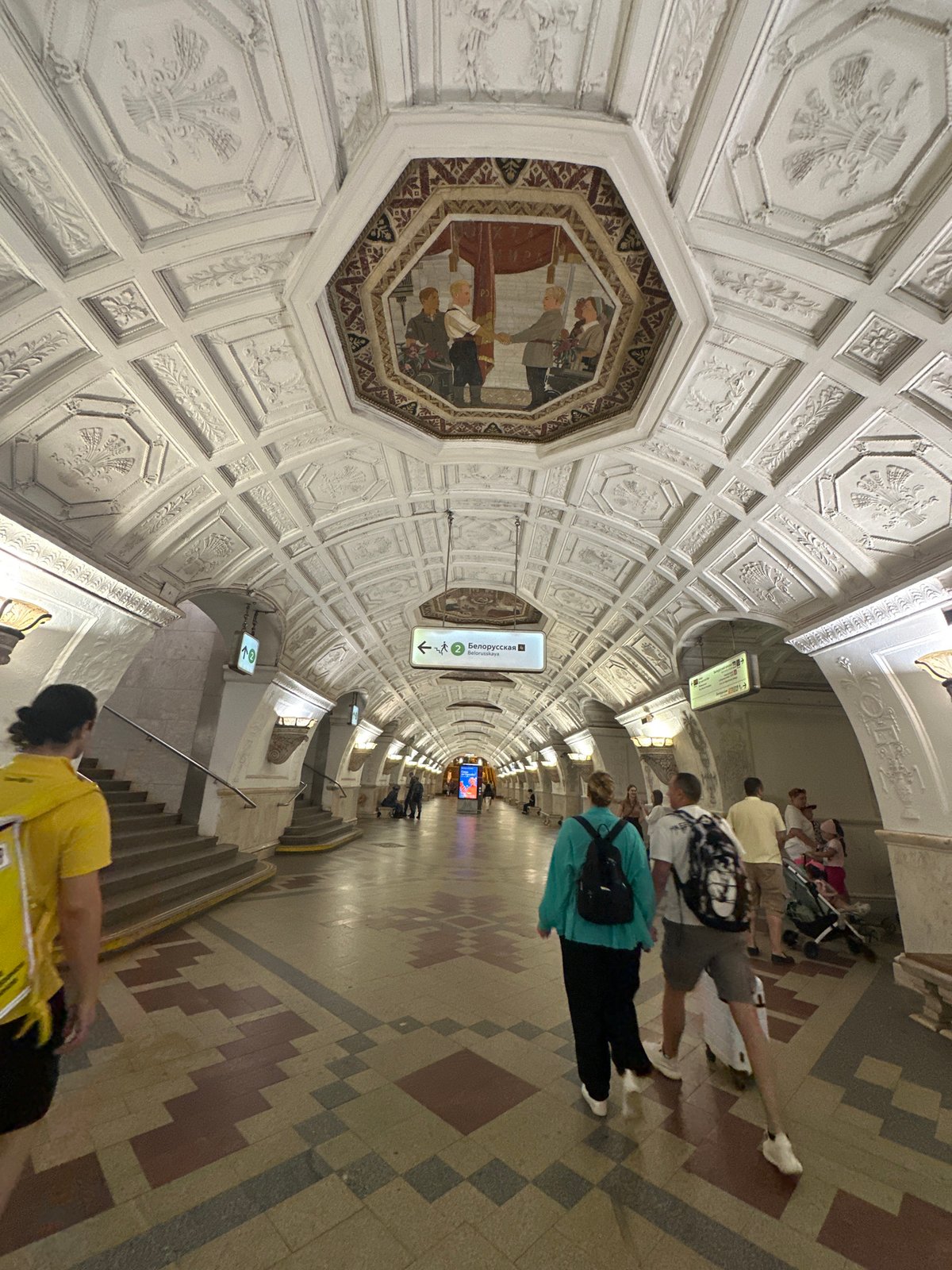 Tourist documents ornate Moscow Metro stations over hour-long journey