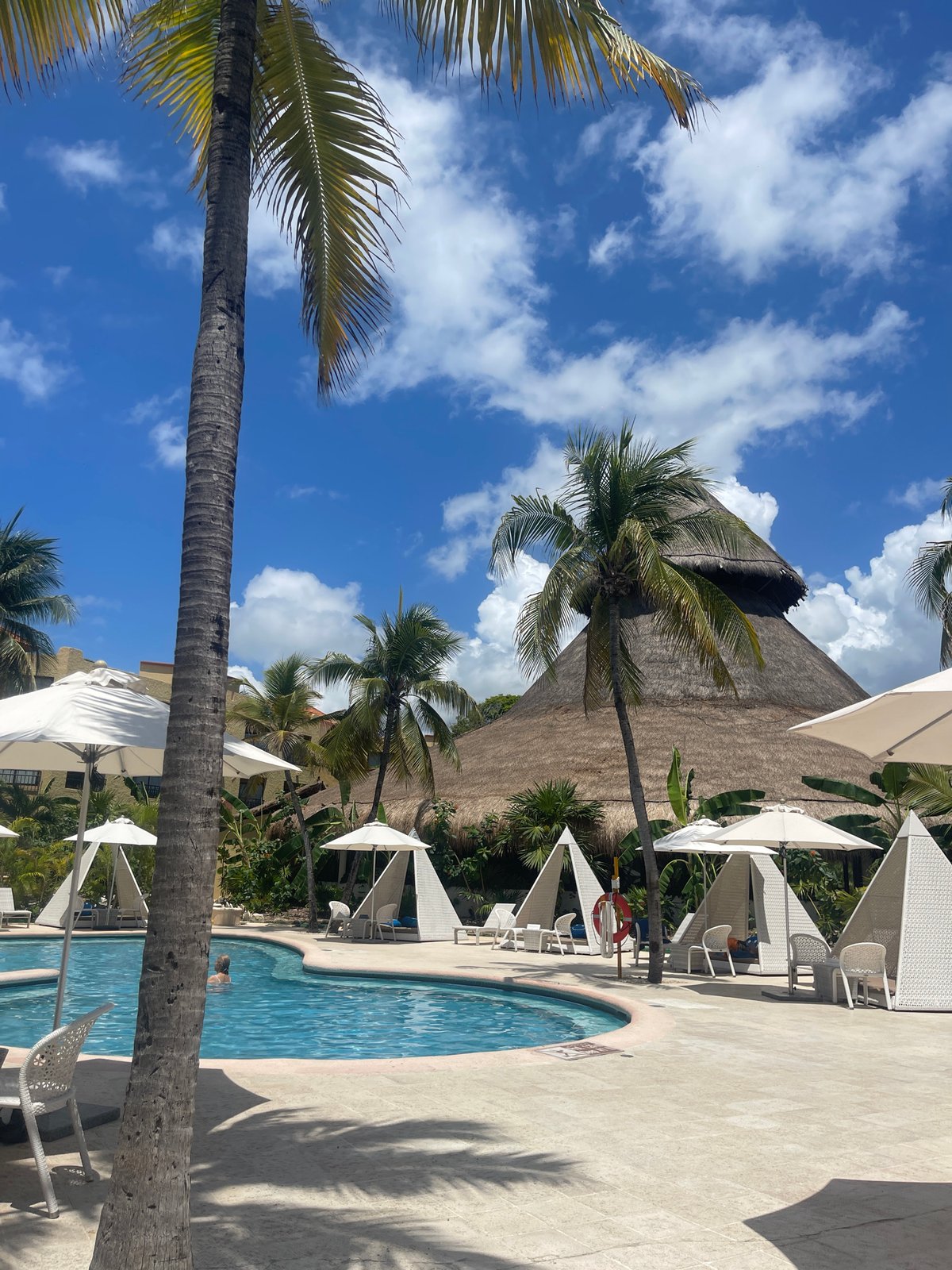 Resort leisure moments captured in Playa del Carmen