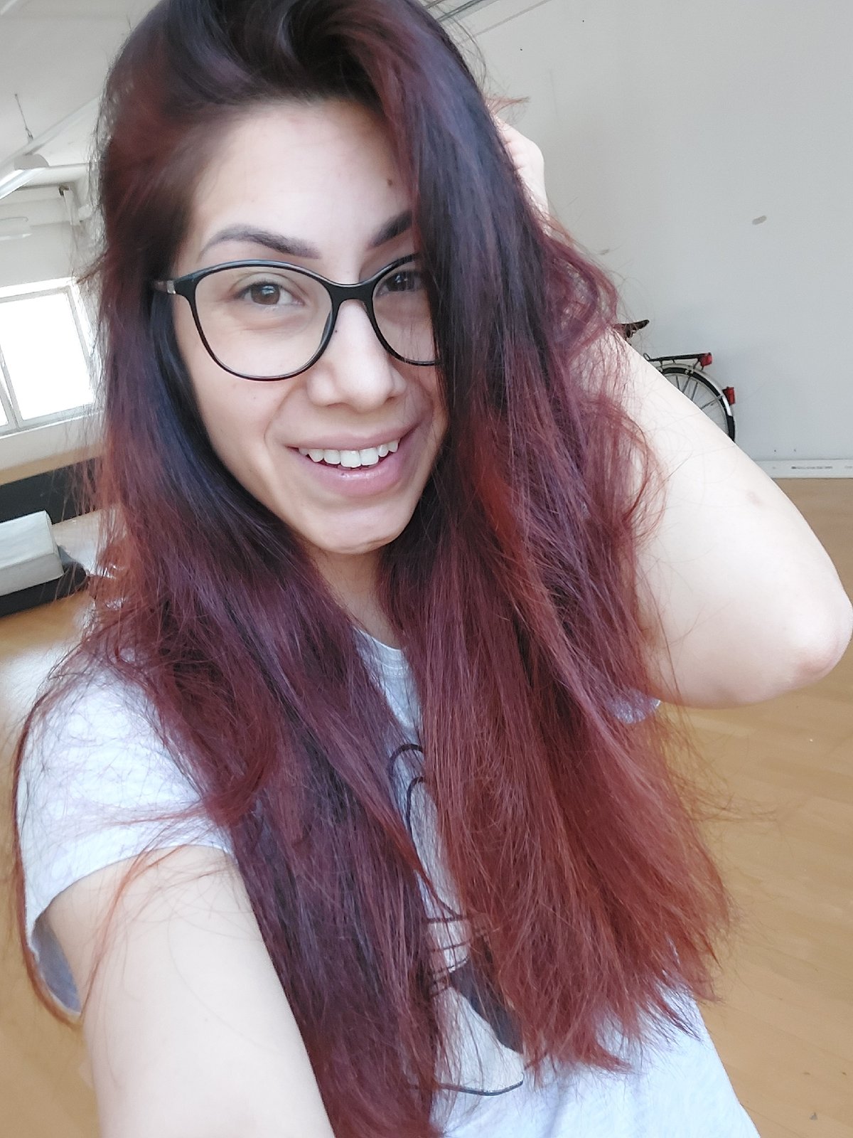 Quick selfie session in a Landshut indoor space