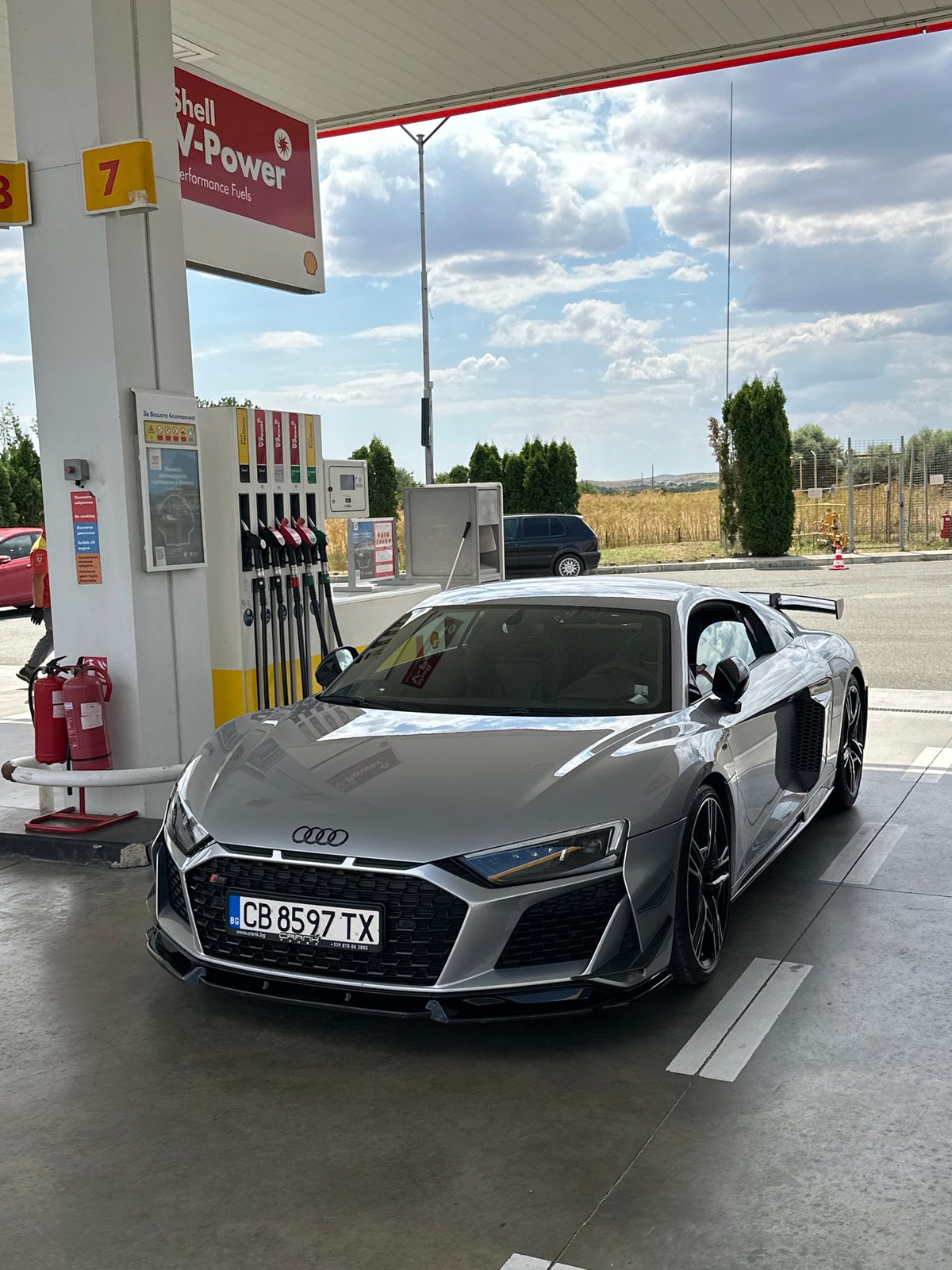 Silver Audi R8 at a Shell station in Drazhevo, Bulgaria