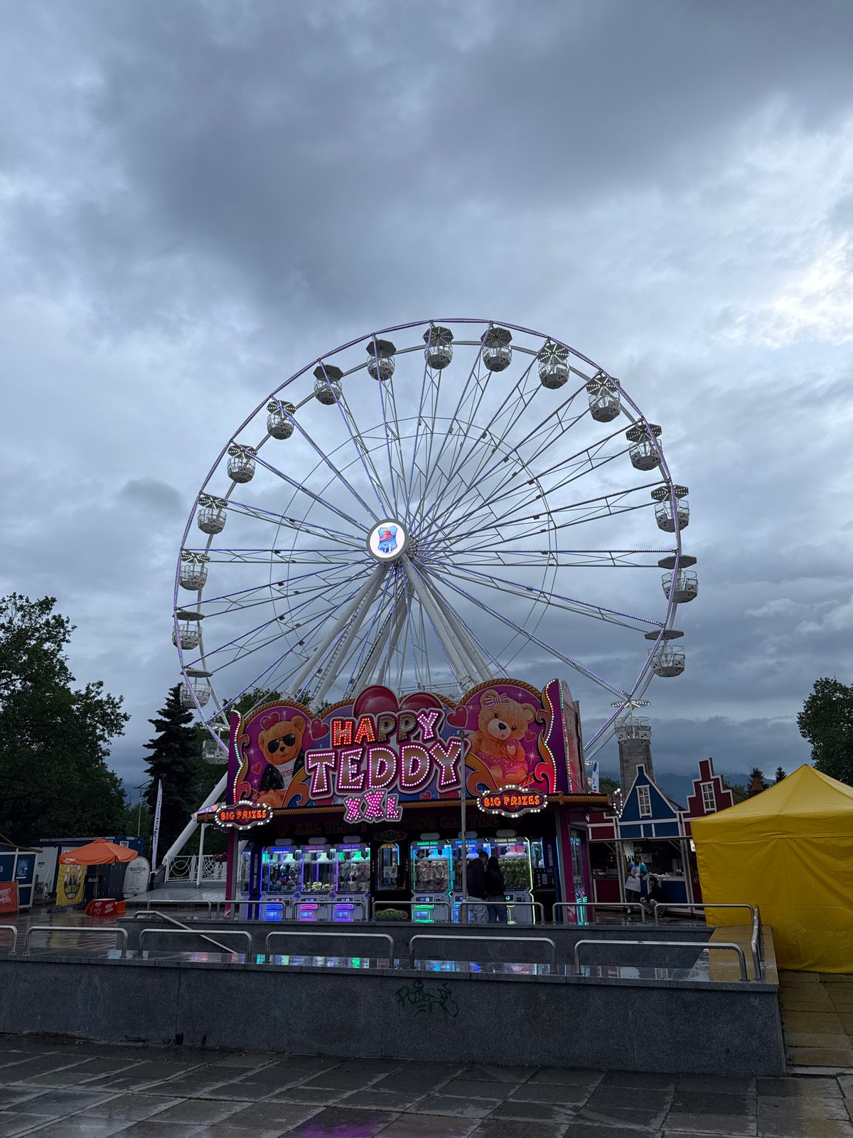 Amusement park scenes captured in Sofia under cloudy skies