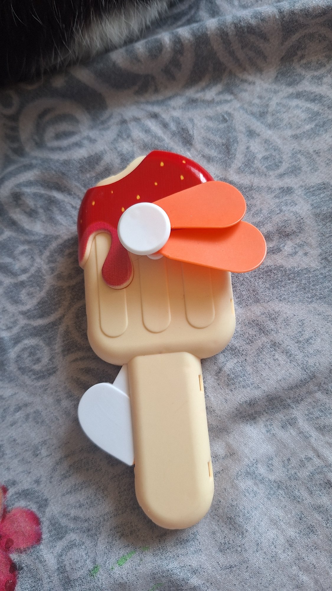 Novelty toys and snack packaging browsed in Samara