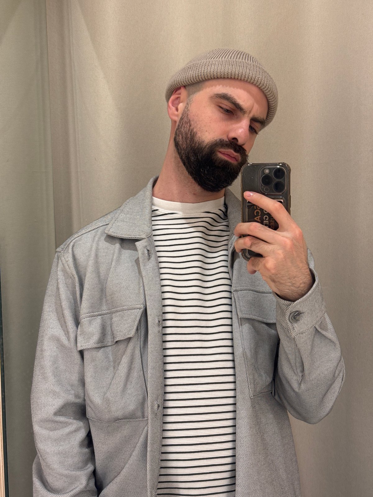 Anonymous witness captures everyday moments across Yerevan during evening hours