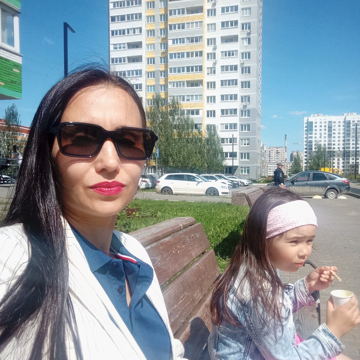 Ordinary Sunday morning moments documented across Izhevsk, Russia