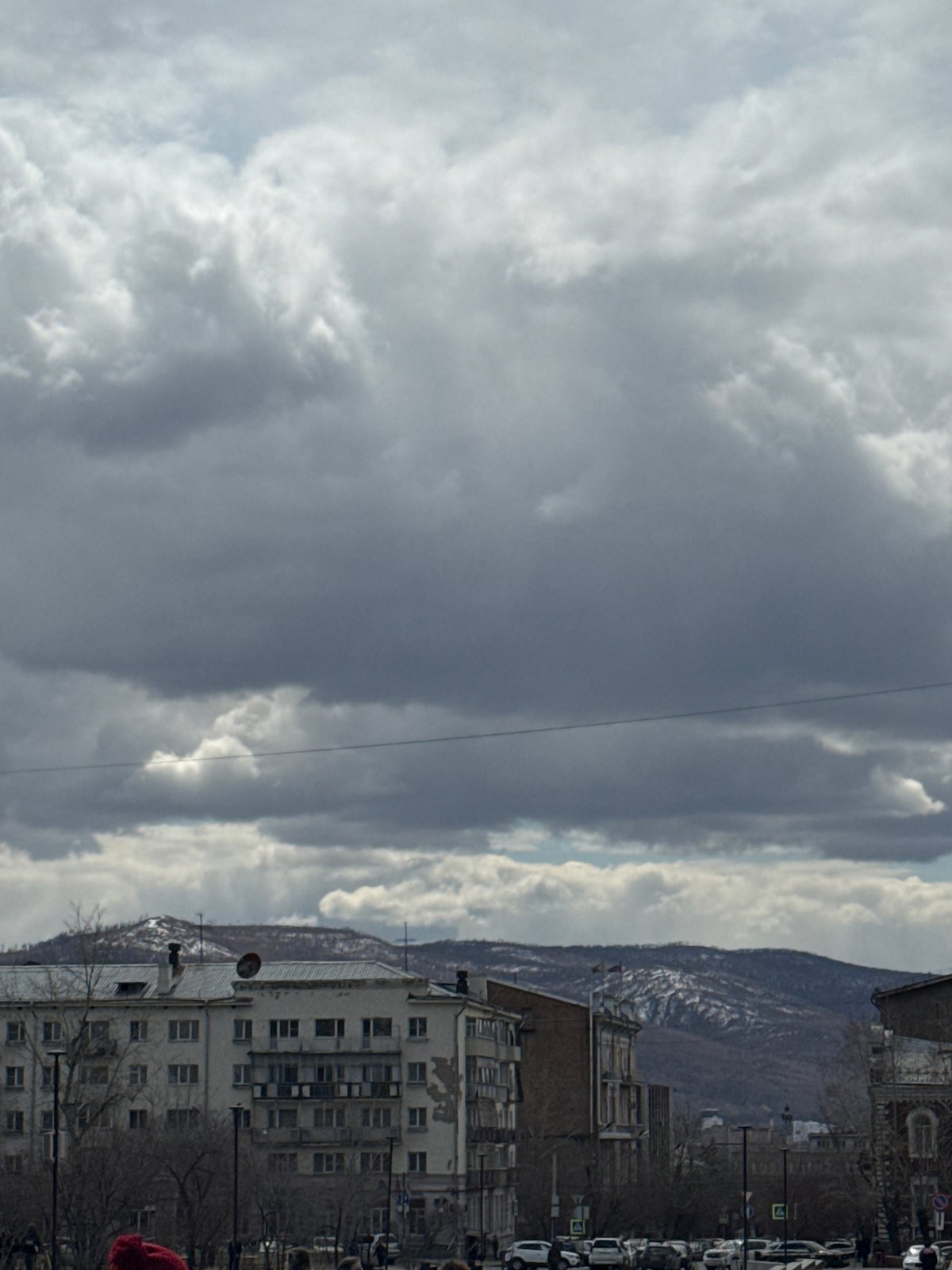 Overcast morning sky documented over Chita cityscape