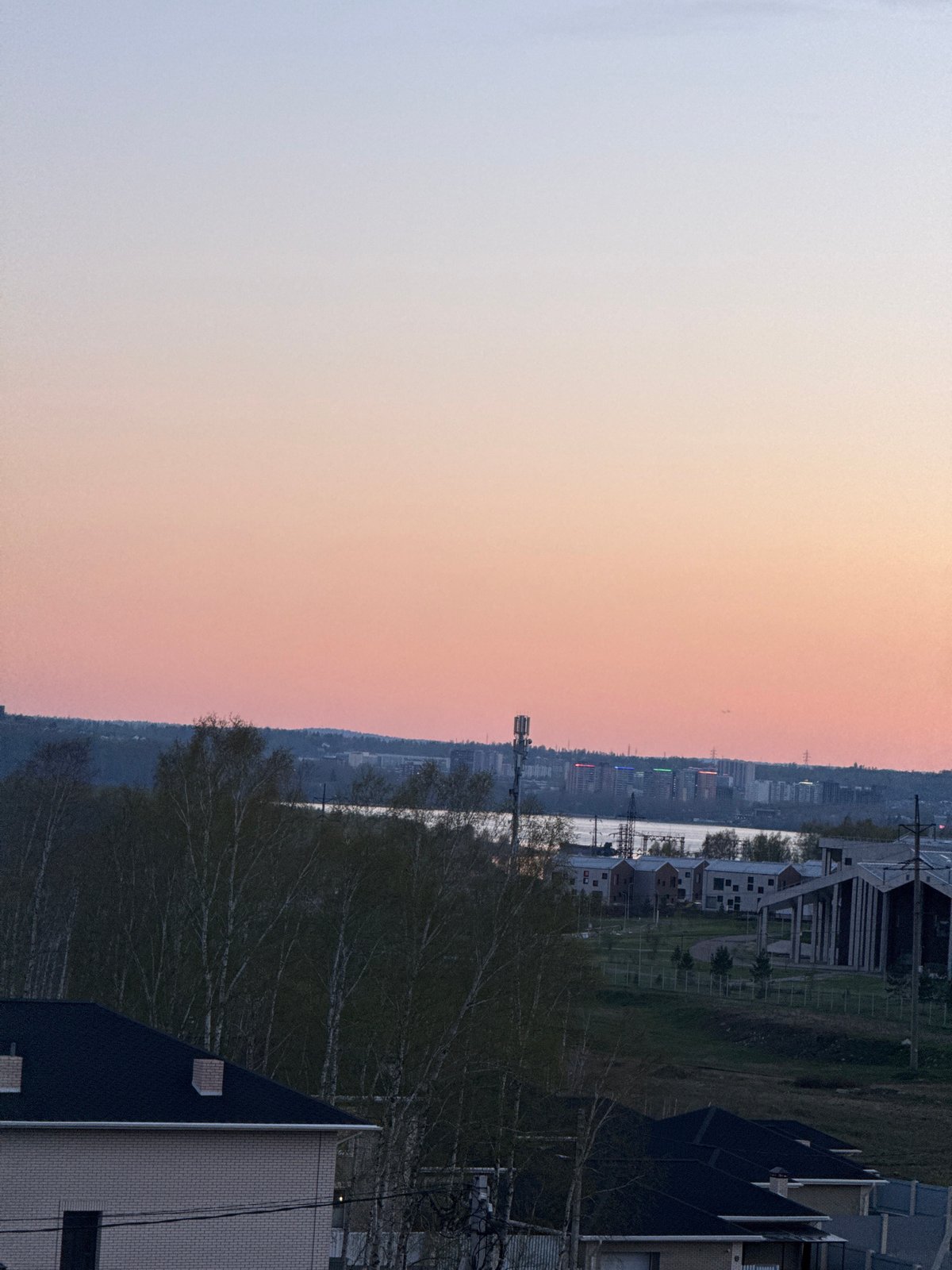 Dusk photographs capture residential Новая Разводная landscape