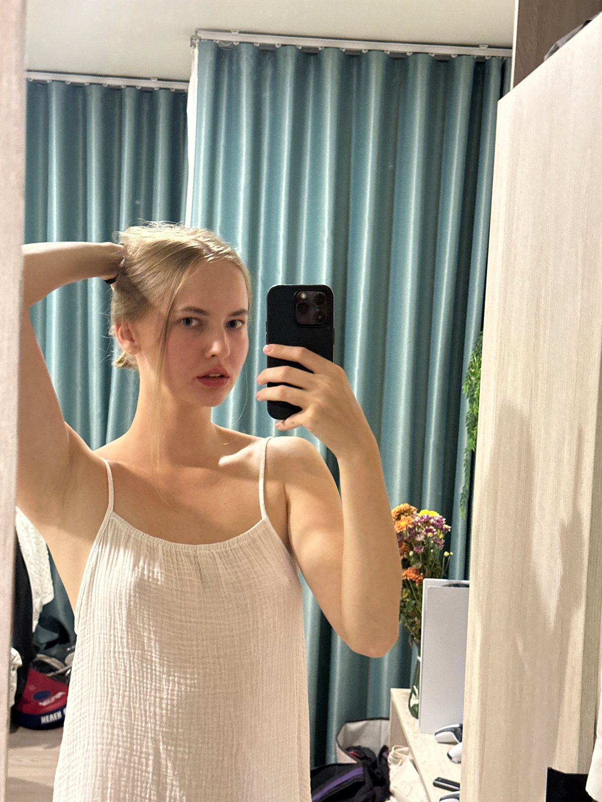 Afternoon in: gaming, sketchbook art, and mirror selfies in Kathu