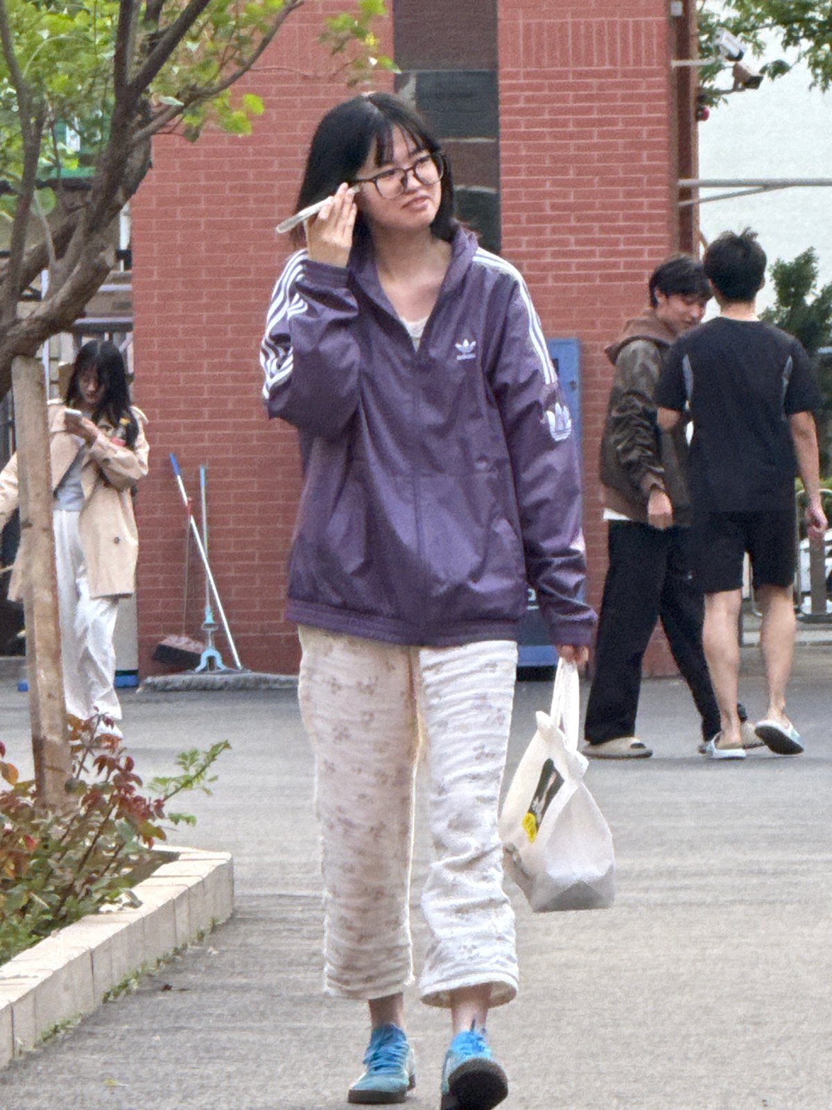 Casual outdoor gathering photographed in Beijing's Daxing District