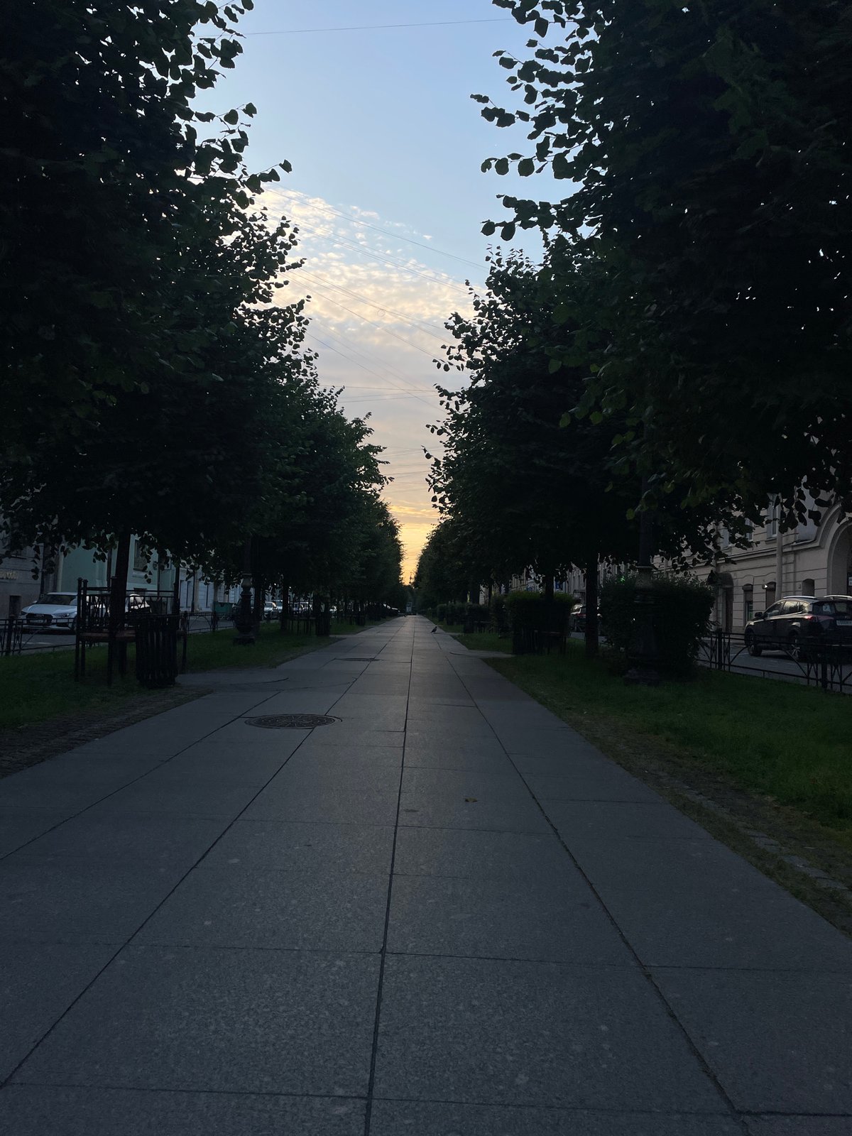 Early morning street-level tour of Saint Petersburg architecture