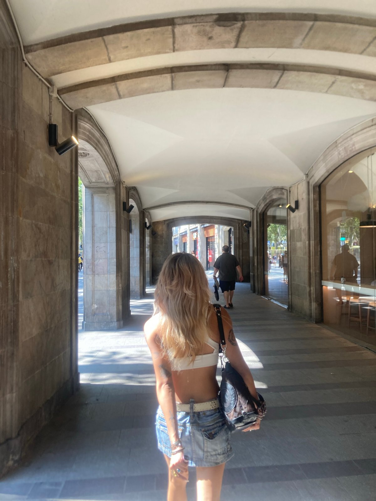 Afternoon stroll through Barcelona's streets, cafes, and architecture