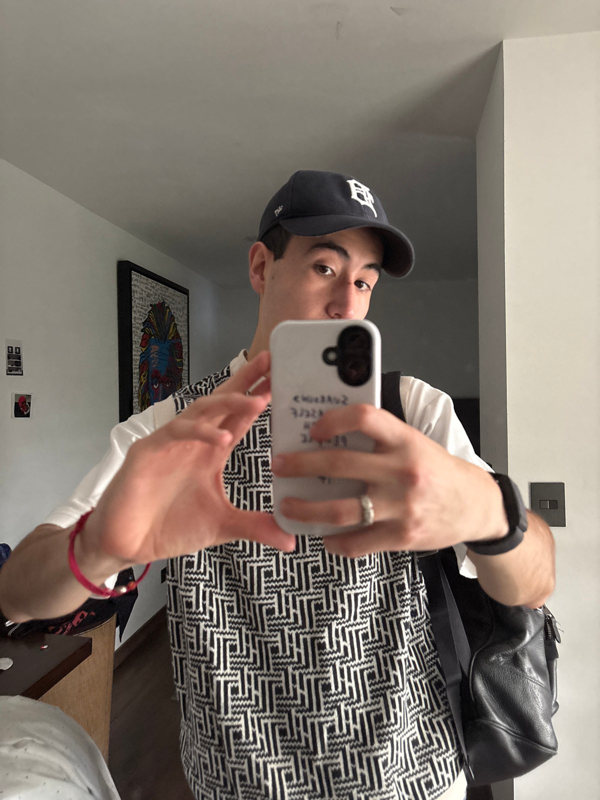 Outfit selfies at home in San Bernardino Tlaxcalancingo