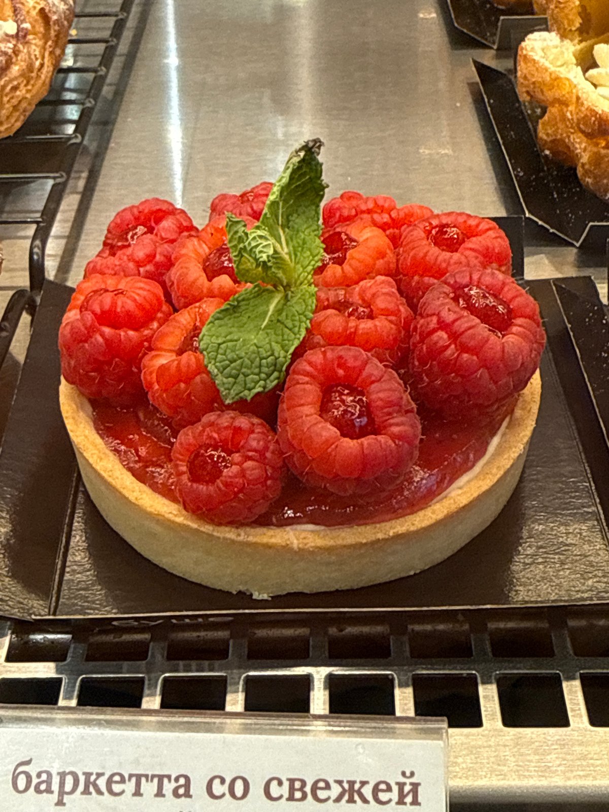 Morning scenes captured across Saint Petersburg bakeries, workspace, exhibitions
