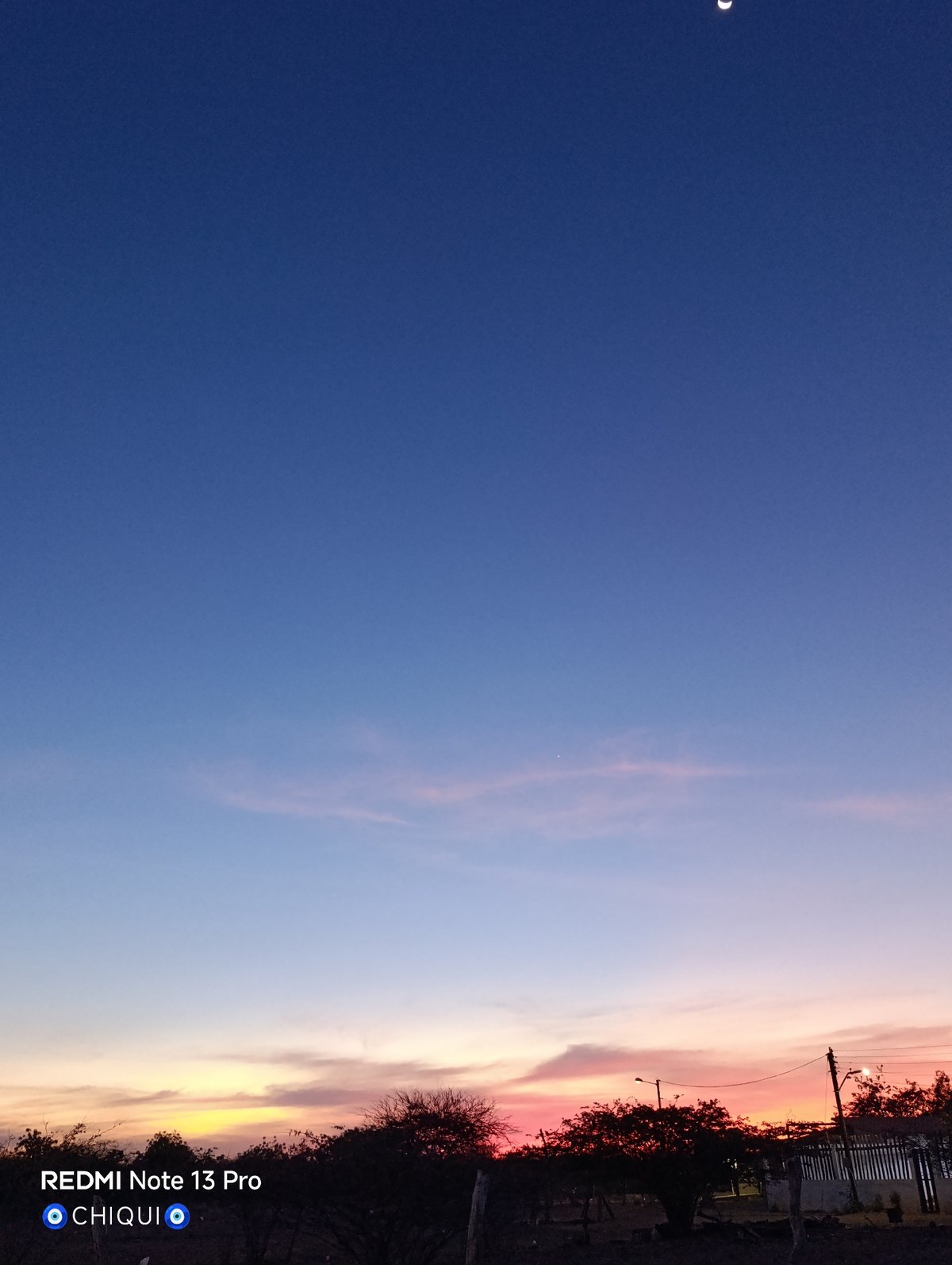 Twilight landscape captured in rural Cotoperíz, Venezuela