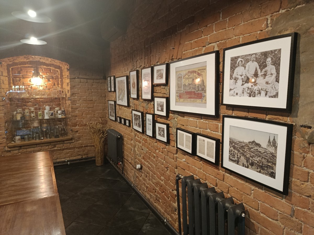 Cozy brick-walled interior space documented in Krasnoyarsk