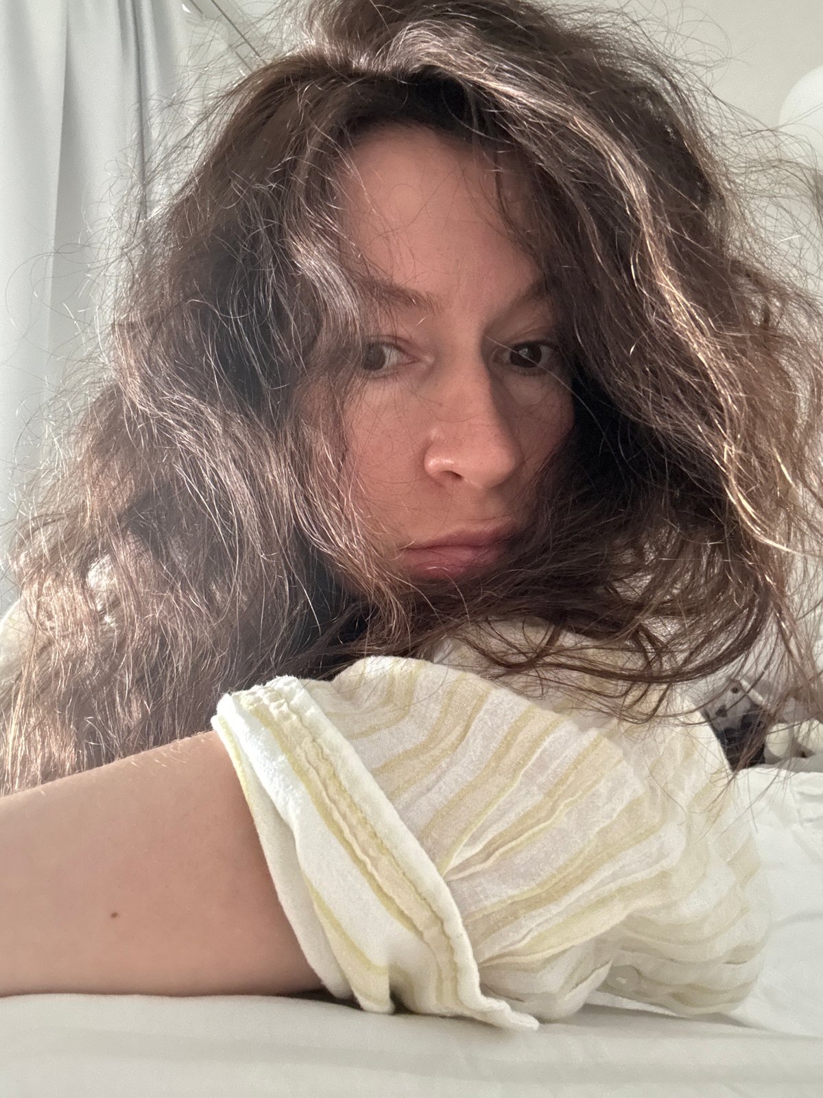 Morning intimate moments with pet documented in Chaikovsky, Russia