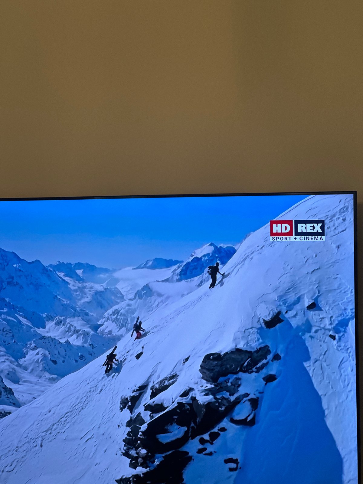 Indoor activities and TV viewing documented in Kharnavy, Russia