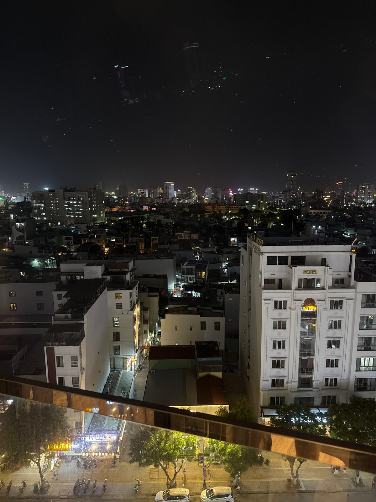 Night cityscape captured from rooftop in Đà Nẵng