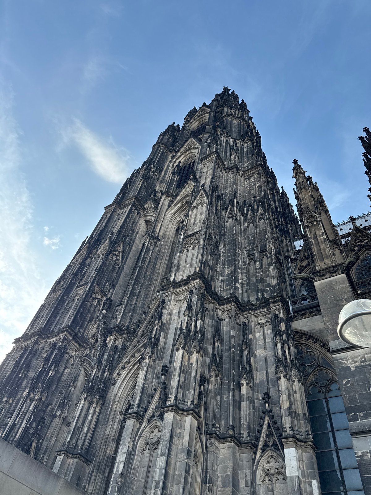 Up-close looks at Cologne Cathedral on a clear summer afternoon
