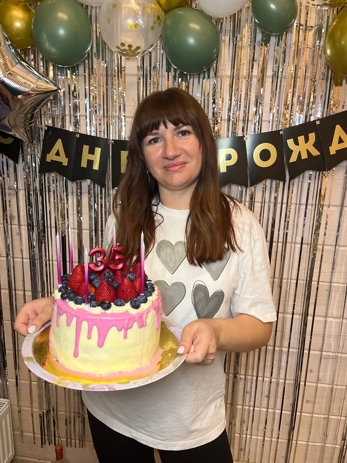 Private celebration captured at Borshchevo residence with decorations, food