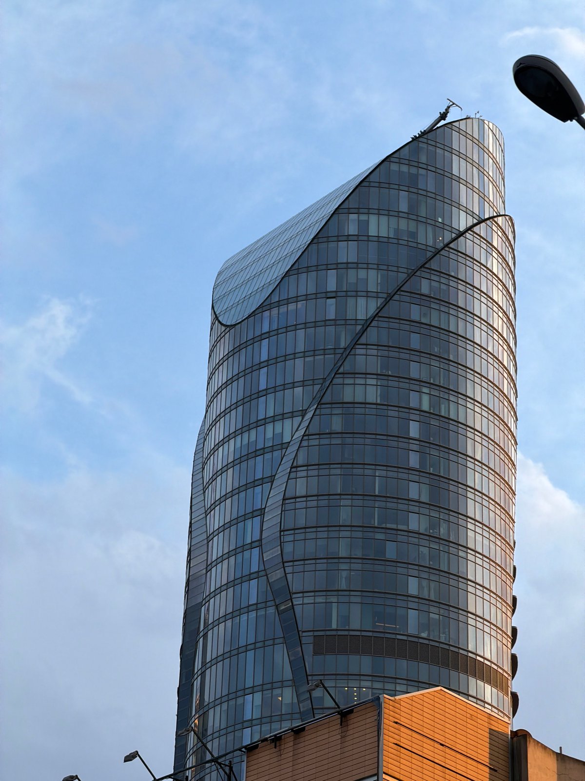 Modern glass skyscraper photographed in Sarıyer, Turkey