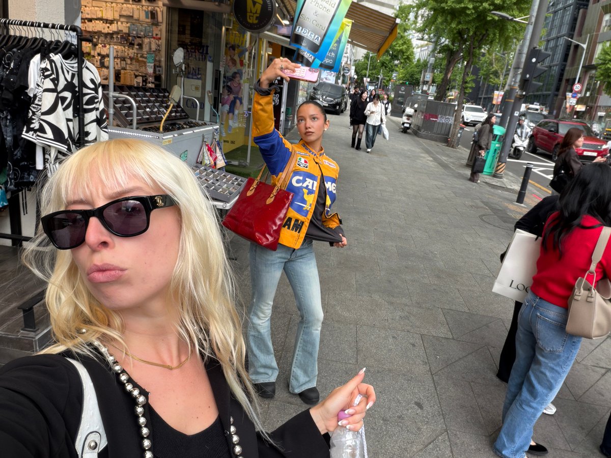 Pedestrian scenes and retail displays documented in Seoul streets