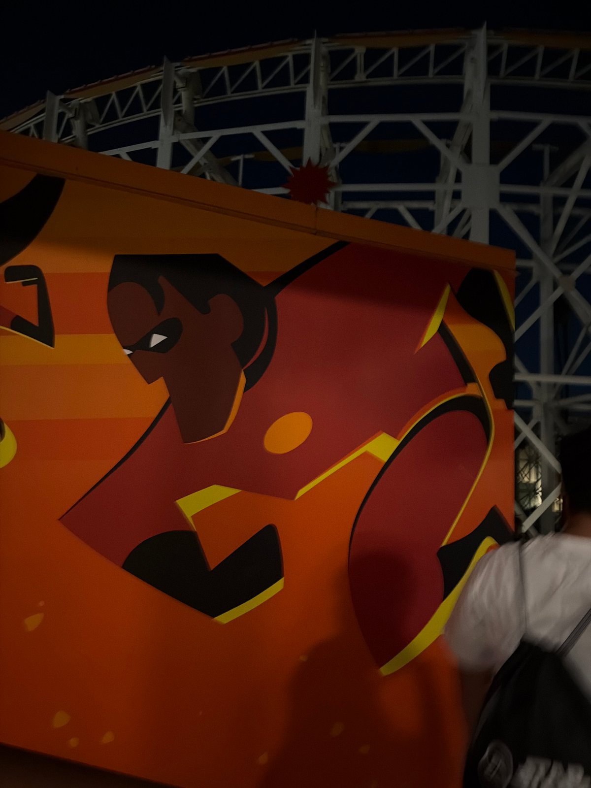 Early morning Disney California Adventure visit captures World of Color show