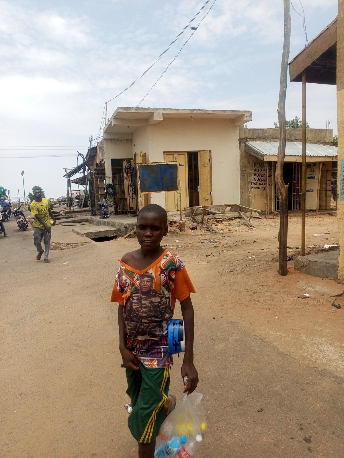 Daily life documented in Nigerian towns during morning hours