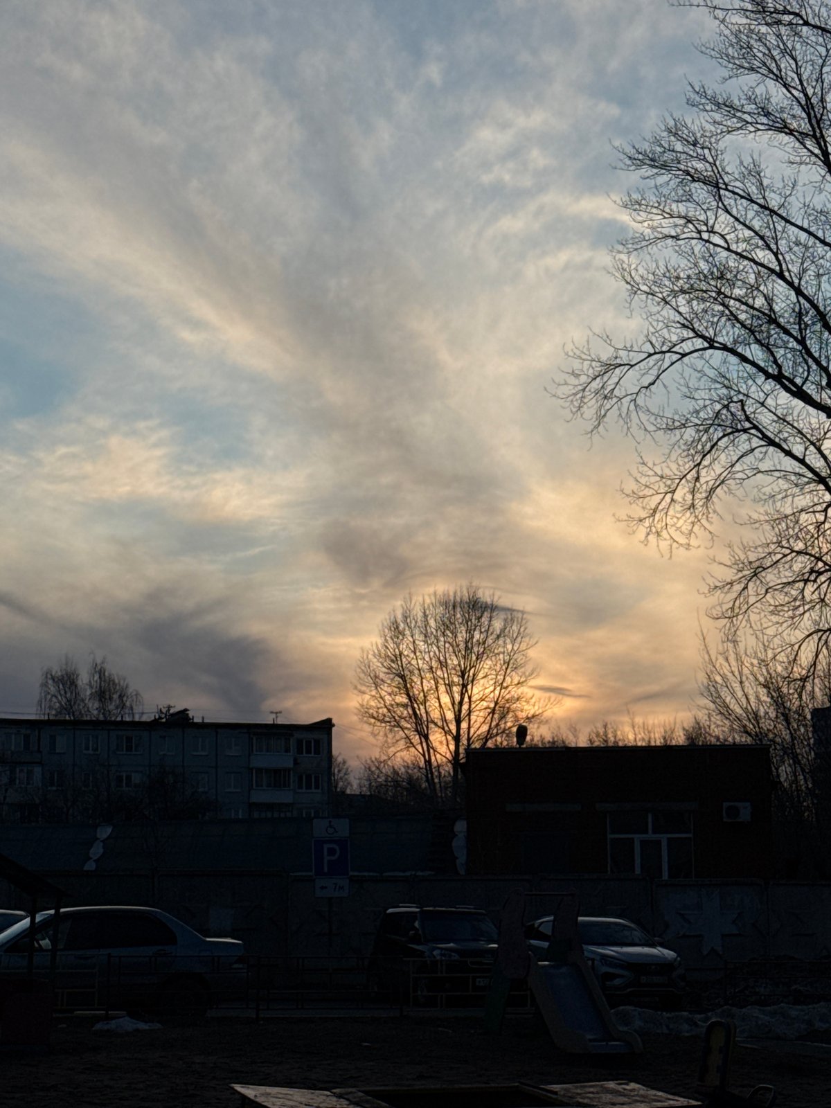 Twilight sky and car passenger documented in Izhevsk