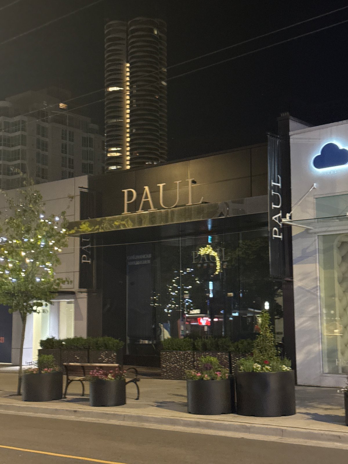 Nighttime walk through downtown Vancouver's commercial district