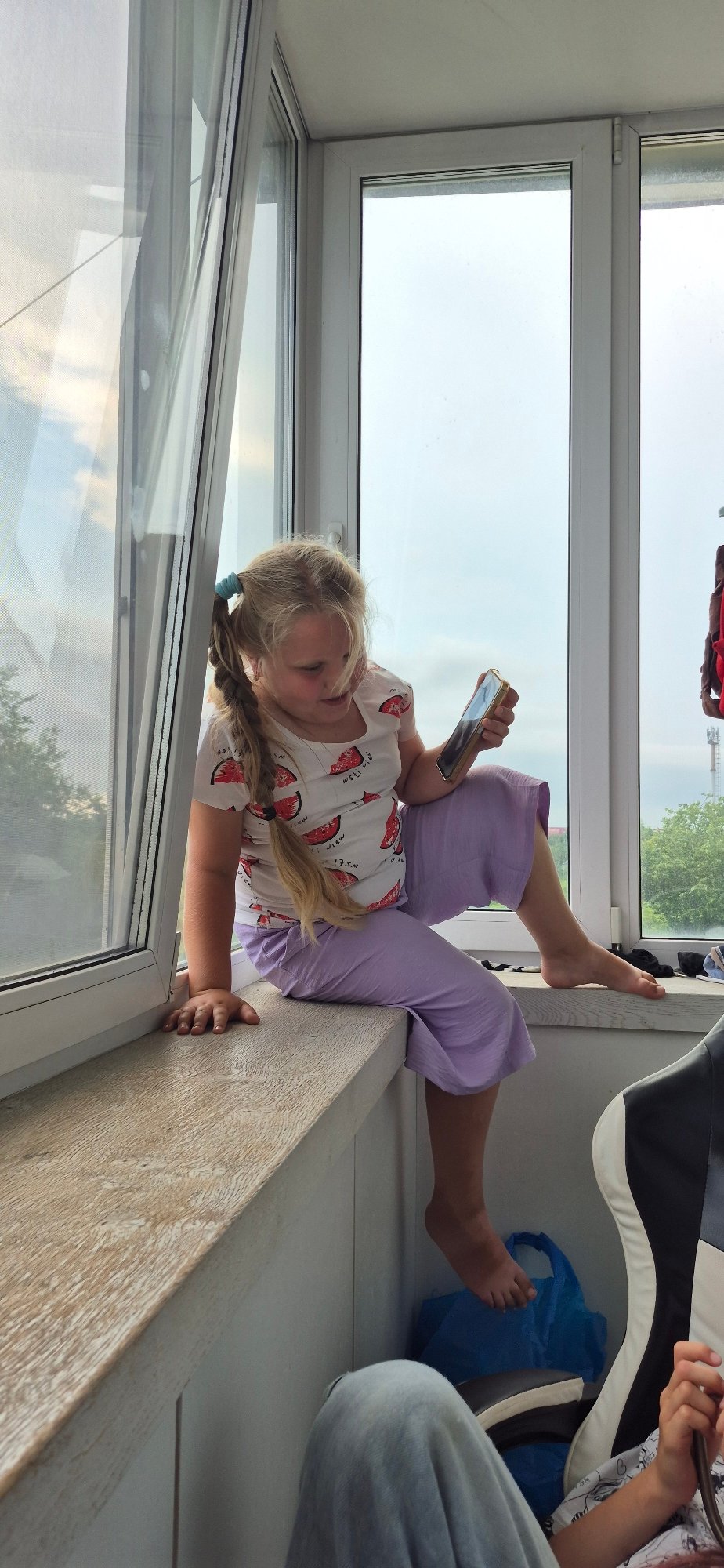 Casual indoor moments, phones and gaming chairs