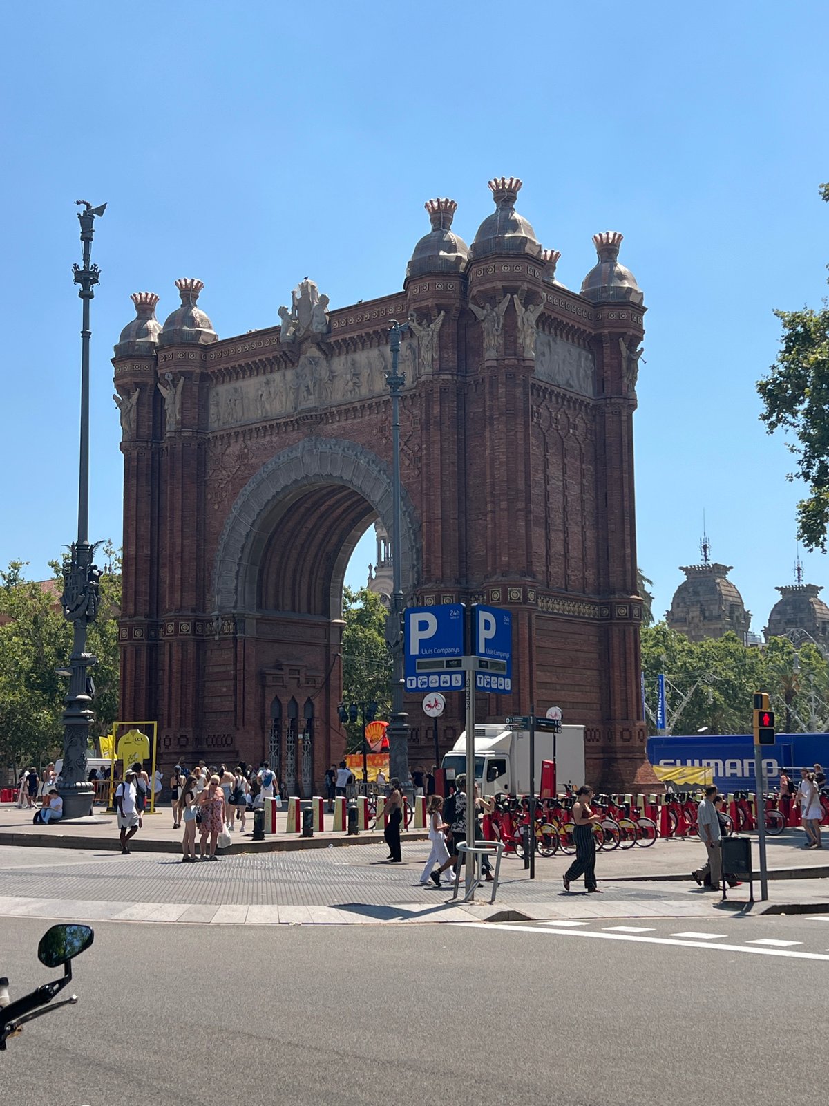 Barcelona's Arc de Triomf on a bright summer morning