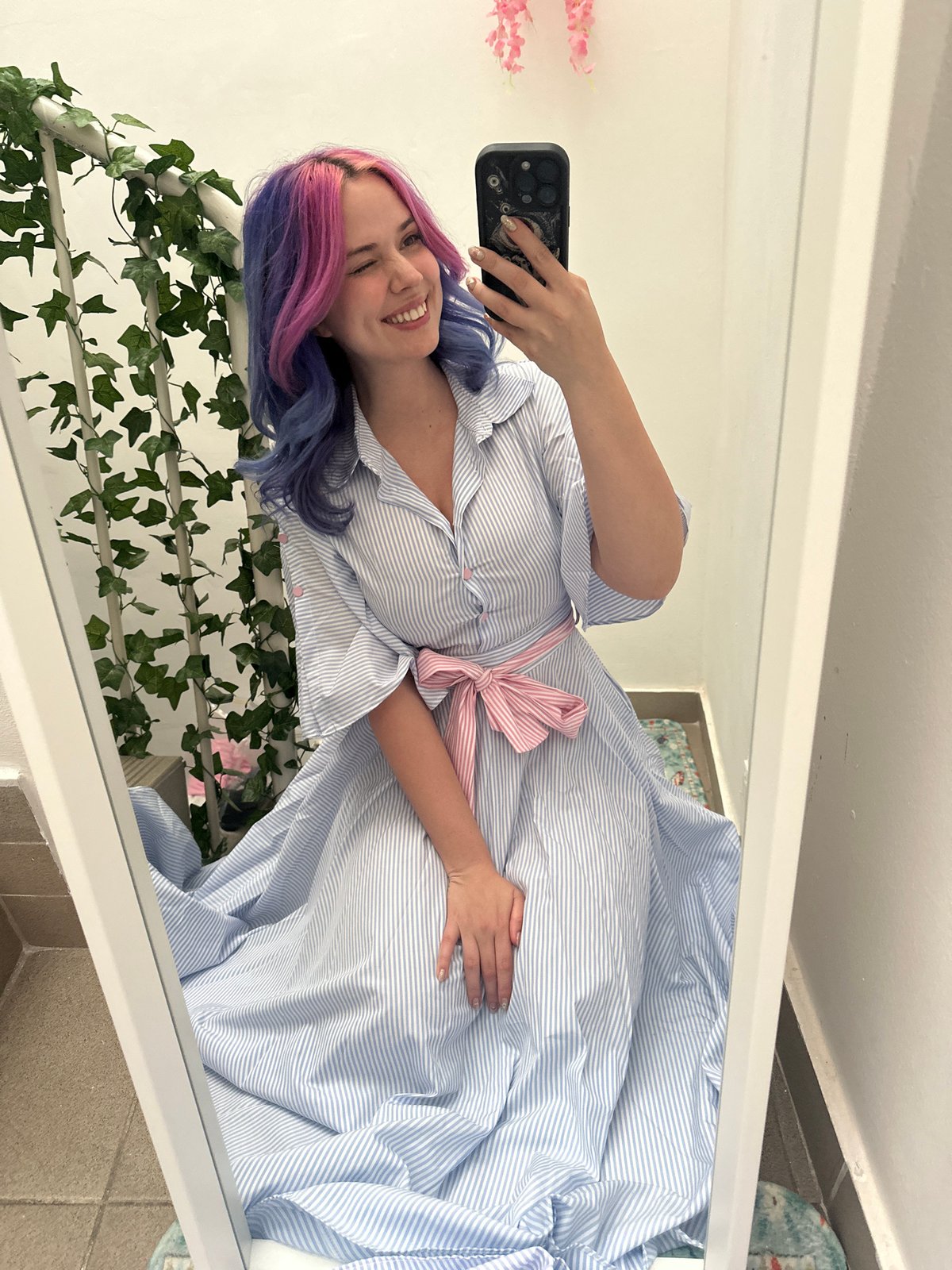Woman shares cheerful selfies and personal thoughts in Zagreb
