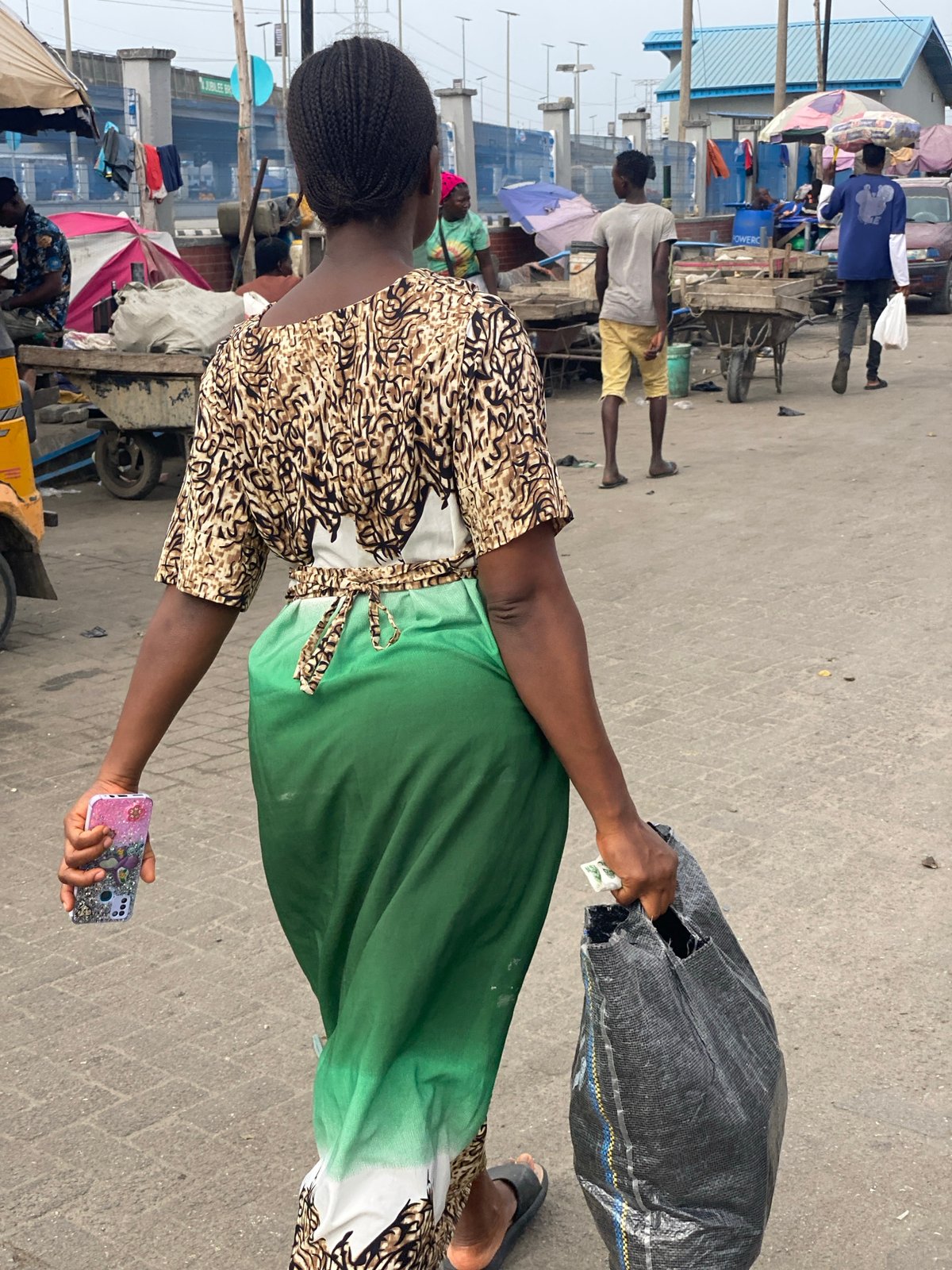 Morning street commerce and daily life across Lagos-Lekki region