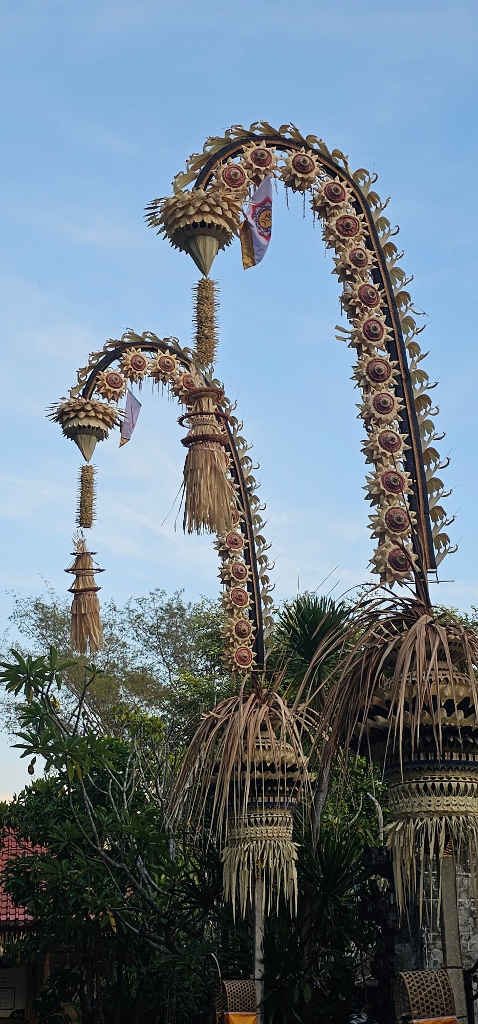Traditional Balinese Hindu ceremonial structures documented in Denpasar